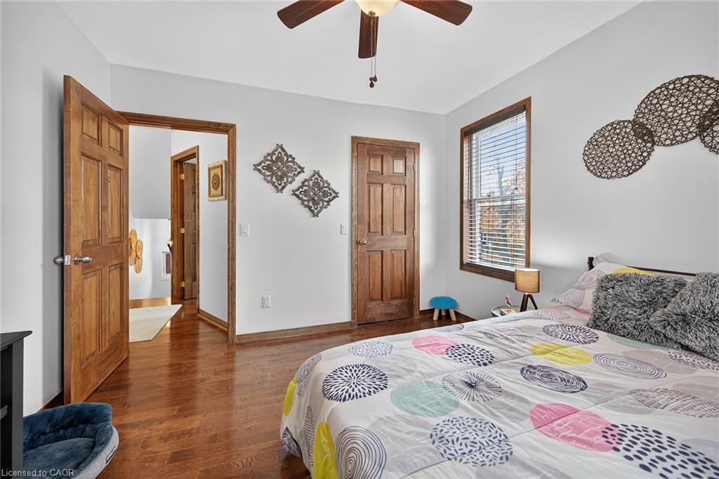 22 Griffith Street, Welland, ON - Indoor Photo Showing Bedroom