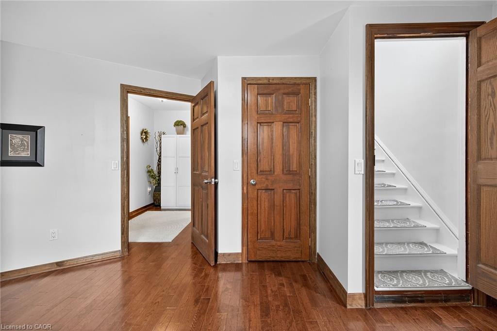 22 Griffith Street, Welland, ON - Indoor Photo Showing Other Room