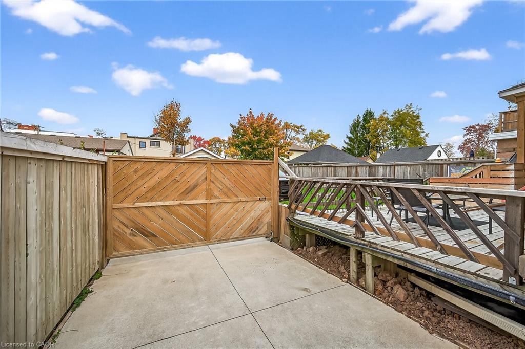 22 Griffith Street, Welland, ON - Outdoor