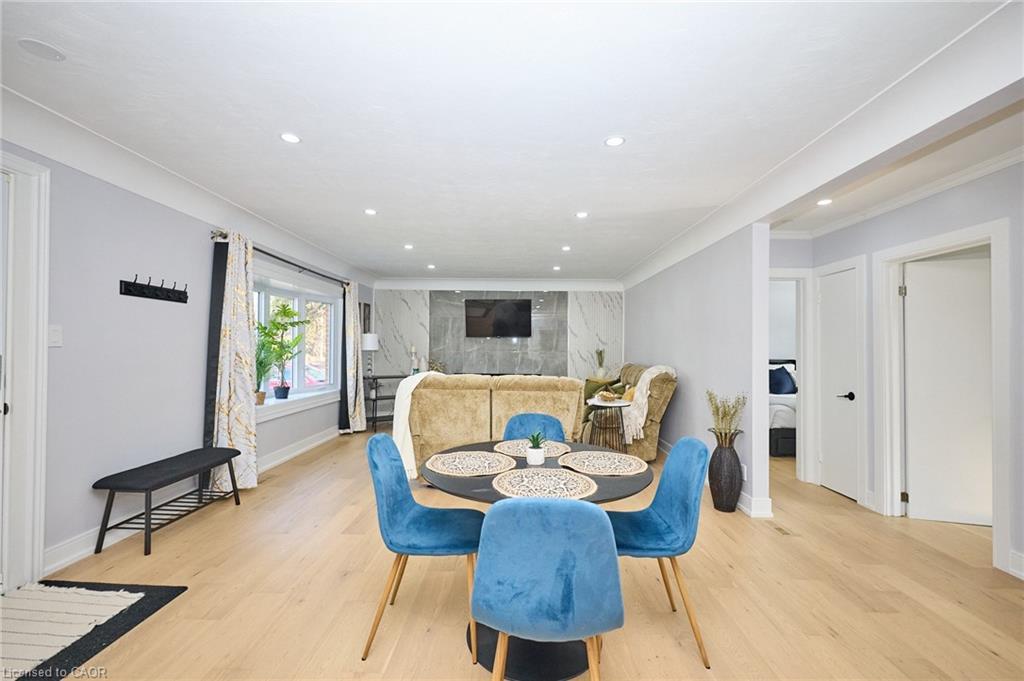 2214 Prospect Street, Burlington, ON - Indoor