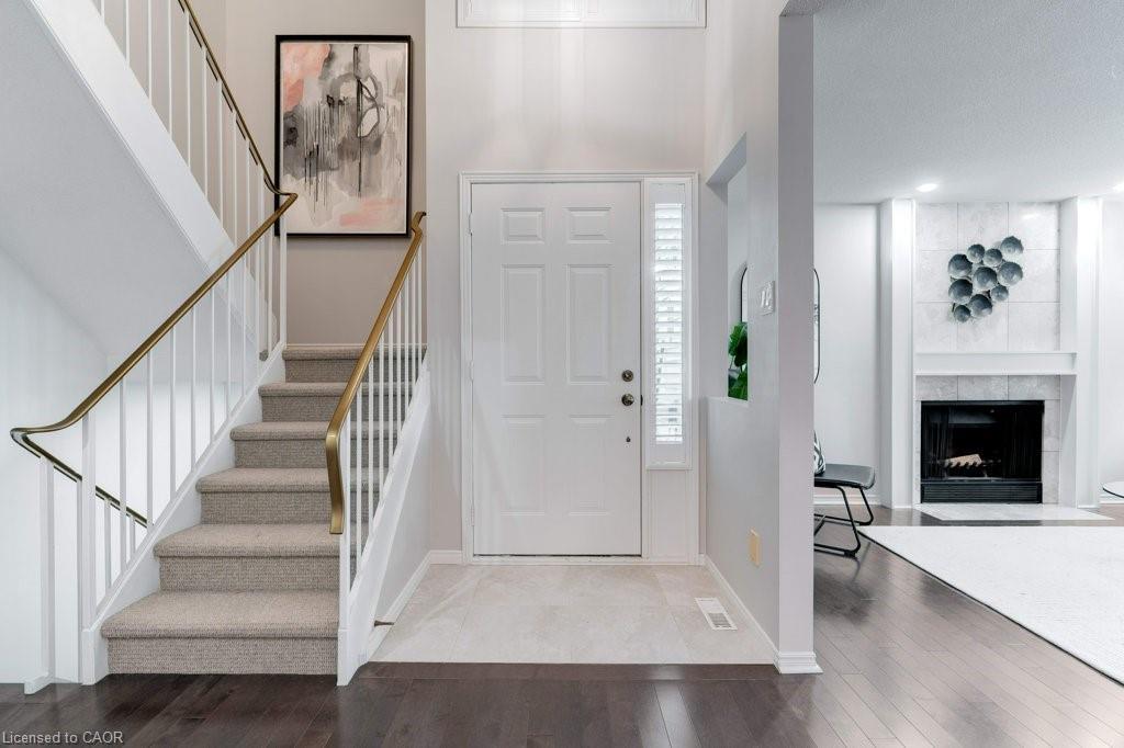 4-1509 Upper Middle Road, Burlington, ON - Indoor Photo Showing Other Room