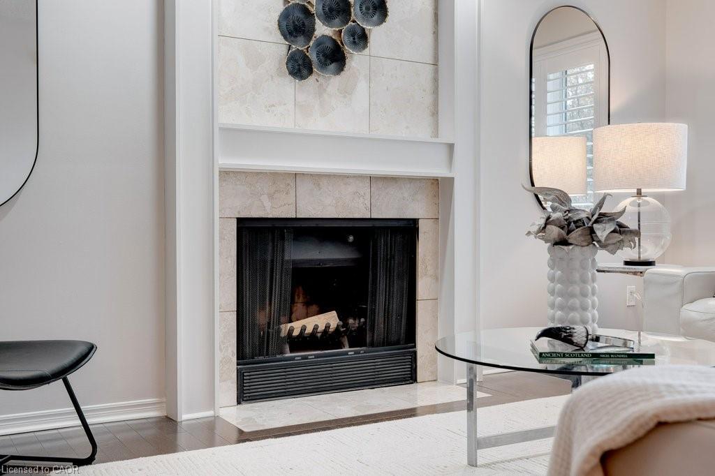 4-1509 Upper Middle Road, Burlington, ON - Indoor With Fireplace