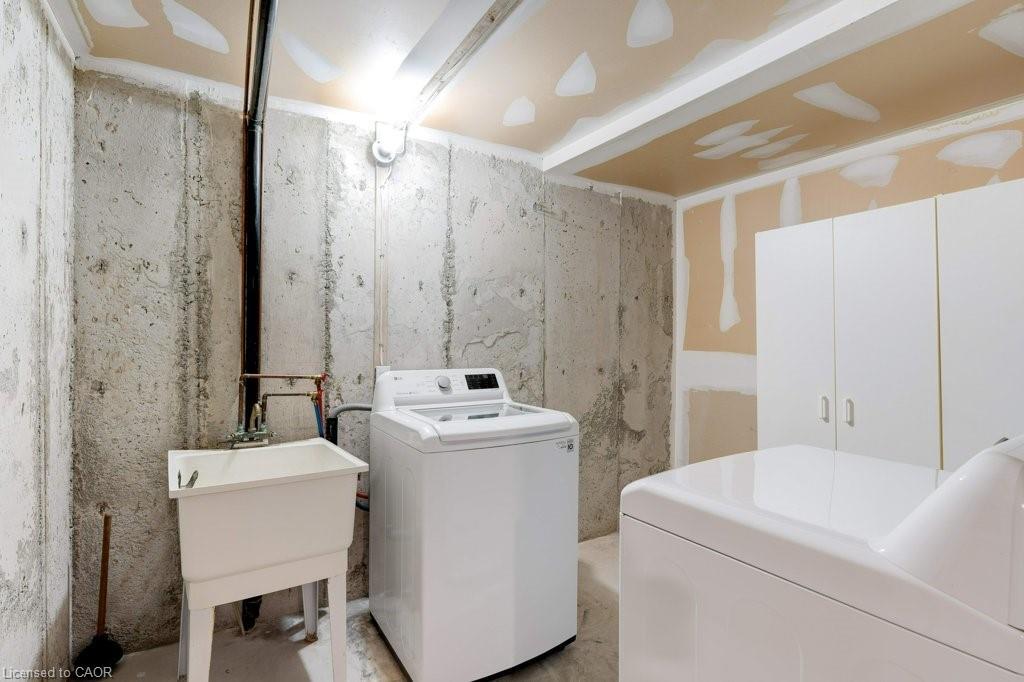 4-1509 Upper Middle Road, Burlington, ON - Indoor Photo Showing Laundry Room