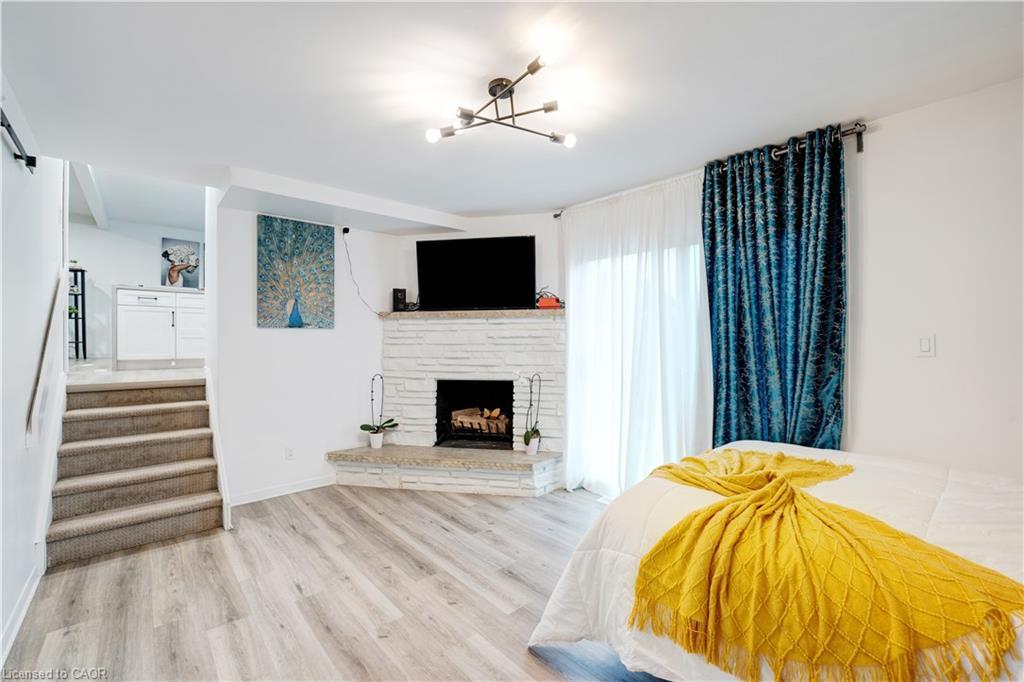 7250 Maywood Street, Niagara Falls, ON - Indoor With Fireplace