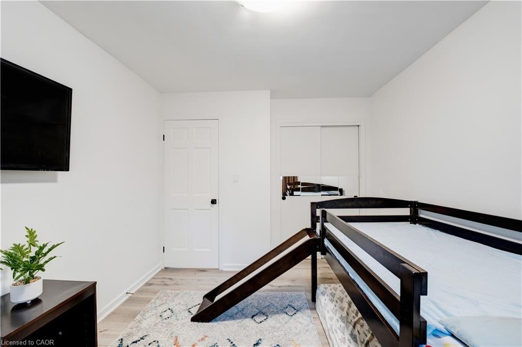 7250 Maywood Street, Niagara Falls, ON - Indoor Photo Showing Other Room