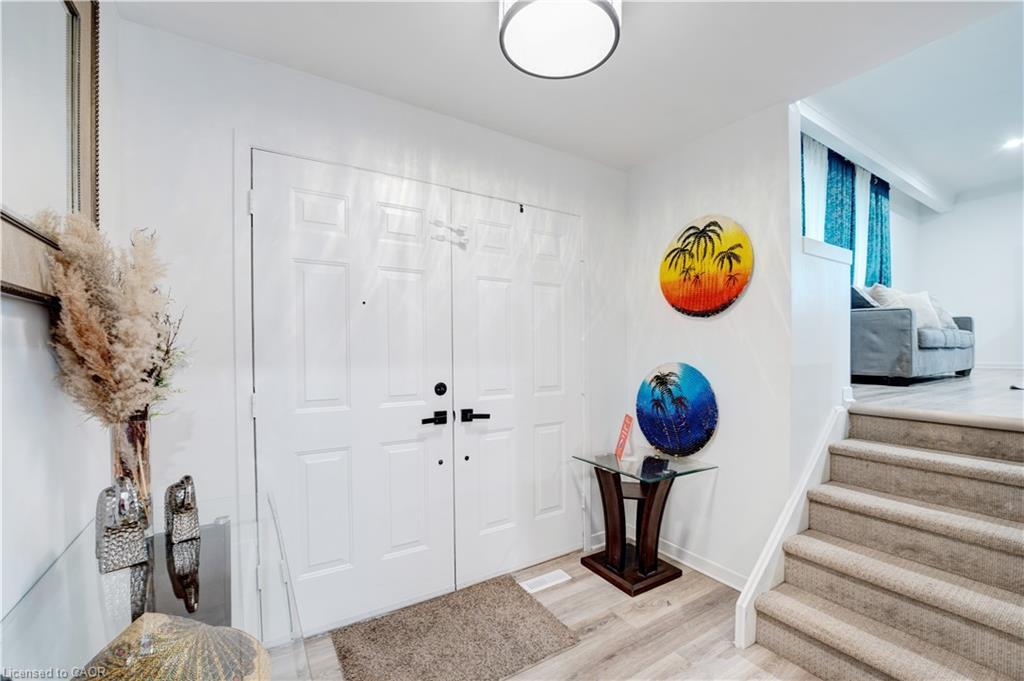 7250 Maywood Street, Niagara Falls, ON - Indoor Photo Showing Other Room