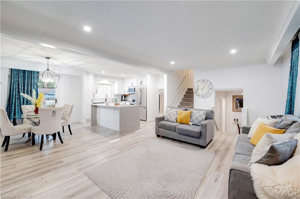 7250 Maywood Street, Niagara Falls, ON - Indoor