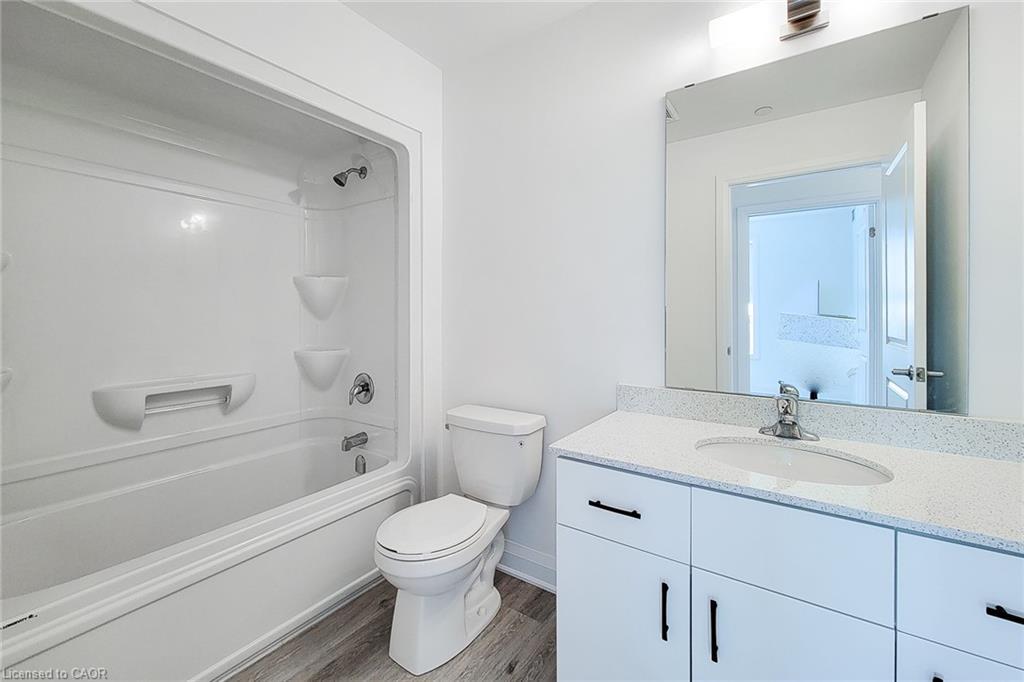 518-1936 Rymal Road E, Hamilton, ON - Indoor Photo Showing Bathroom