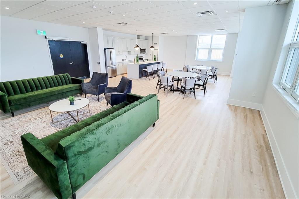518-1936 Rymal Road E, Hamilton, ON - Indoor