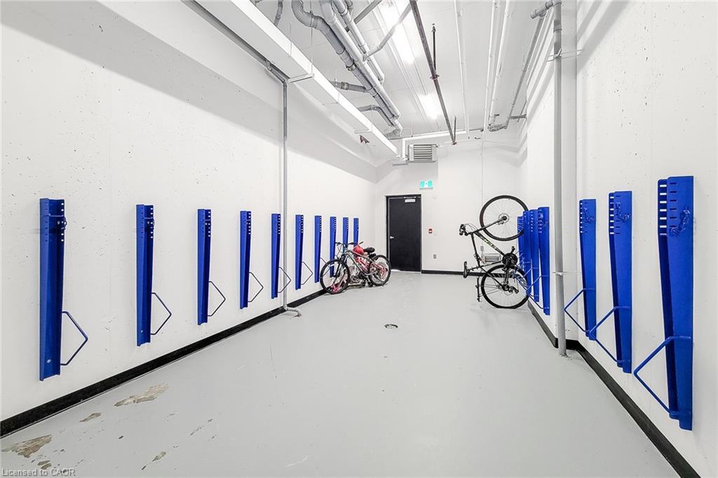 518-1936 Rymal Road E, Hamilton, ON - Indoor Photo Showing Other Room