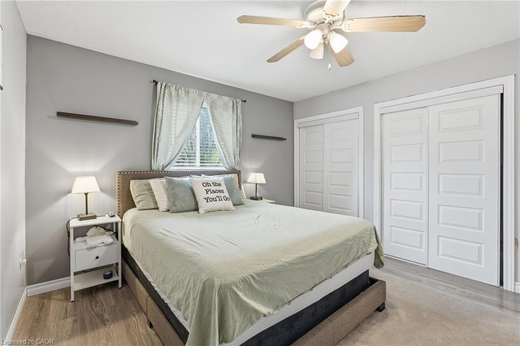 29 Strong Court, Brantford, ON - Indoor Photo Showing Bedroom