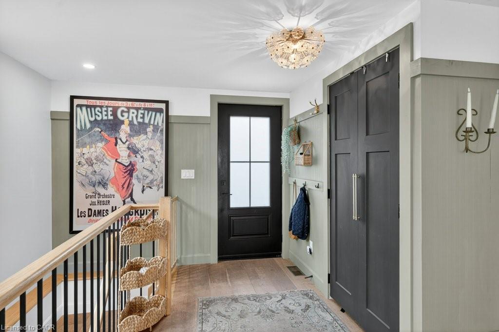 5 Lees Line, Lowbanks, ON - Indoor Photo Showing Other Room