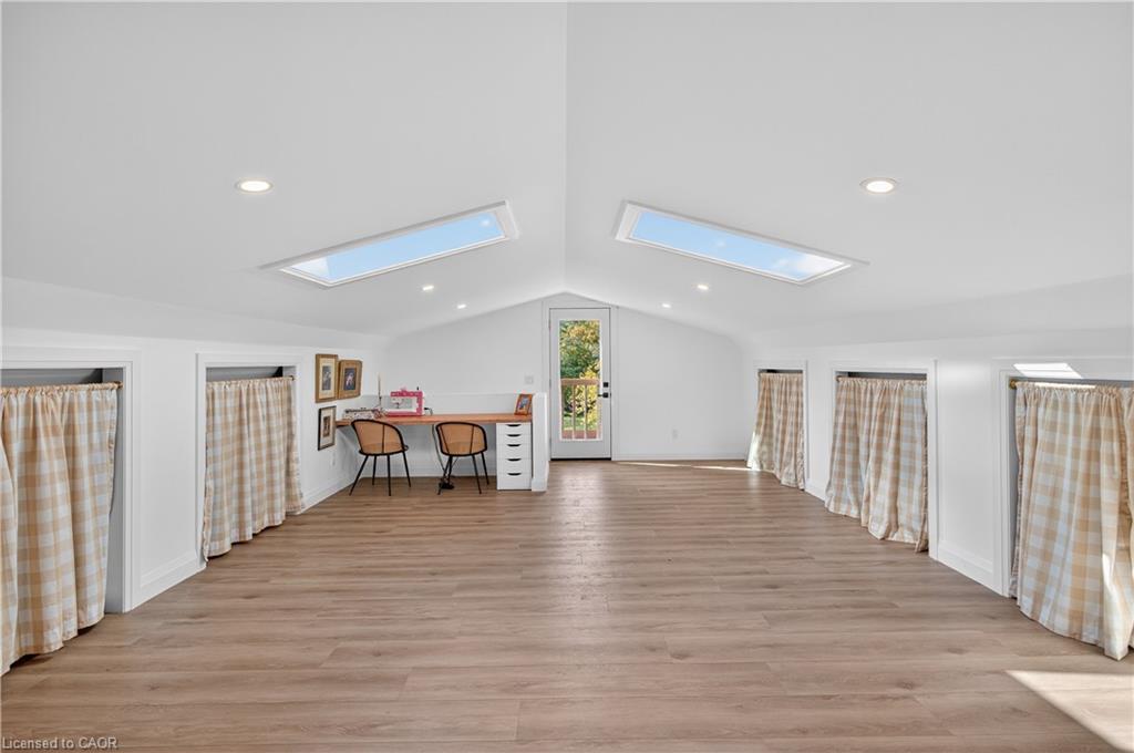 5 Lees Line, Lowbanks, ON - Indoor Photo Showing Other Room