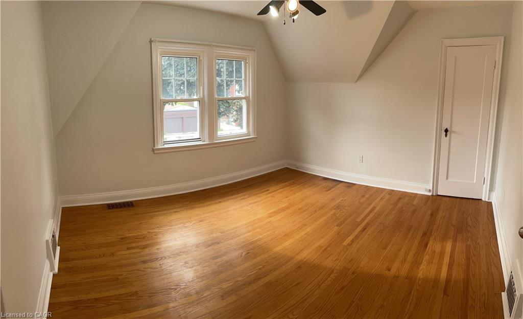 111 Ottawa Street, Hamilton, ON - Indoor Photo Showing Other Room