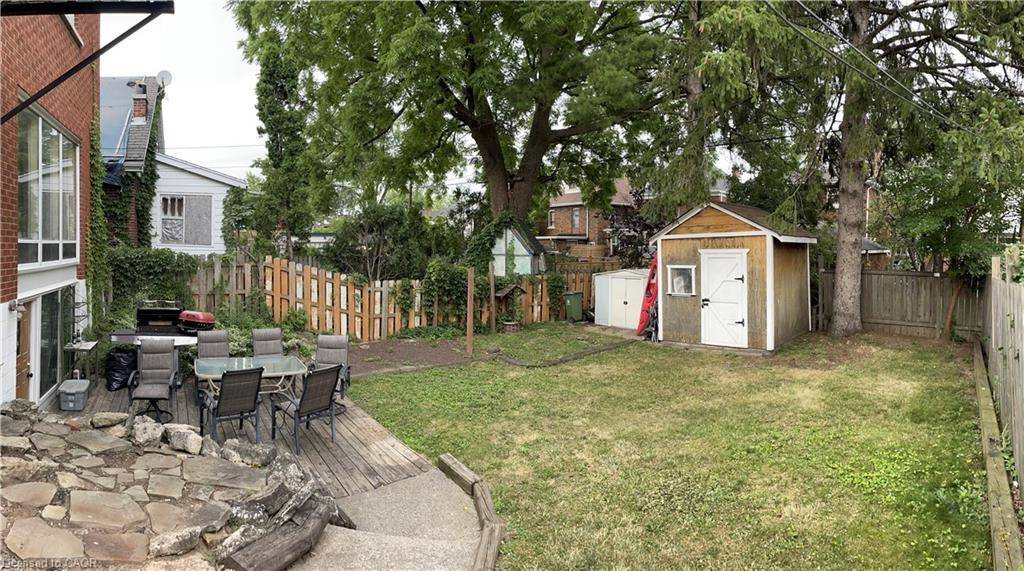 111 Ottawa Street, Hamilton, ON - Outdoor