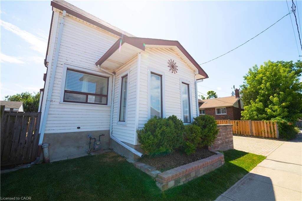 704 Roxborough Avenue, Hamilton, ON - Outdoor