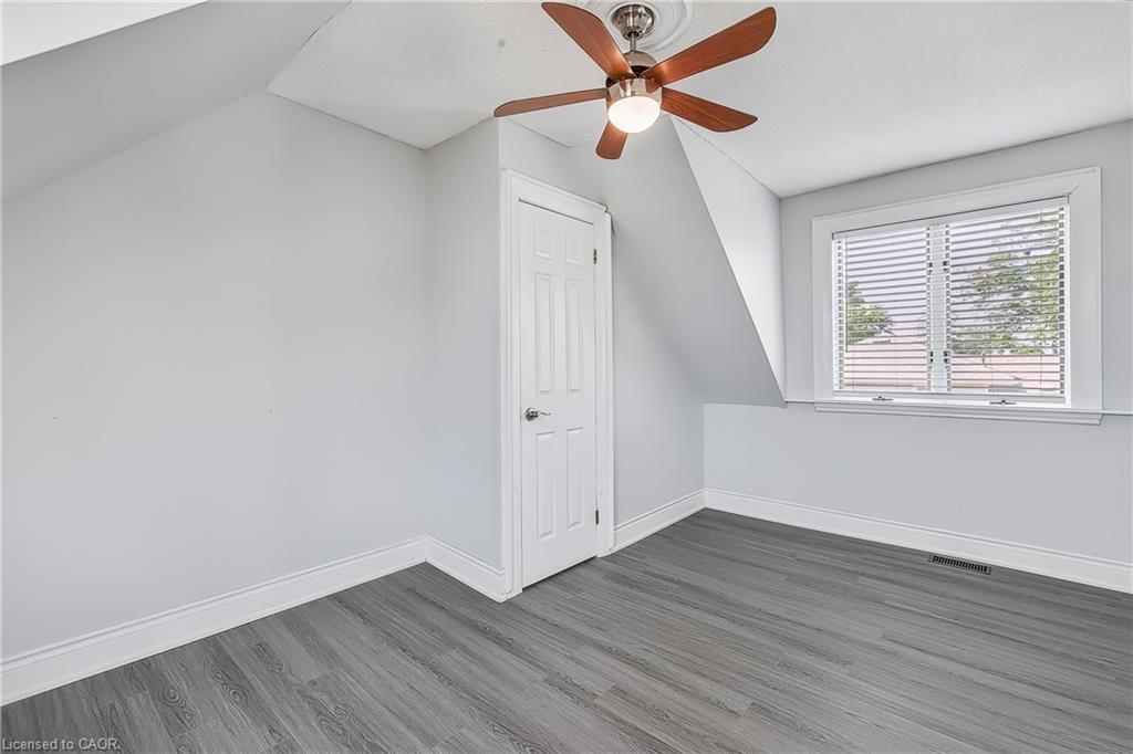 704 Roxborough Avenue, Hamilton, ON - Indoor Photo Showing Other Room