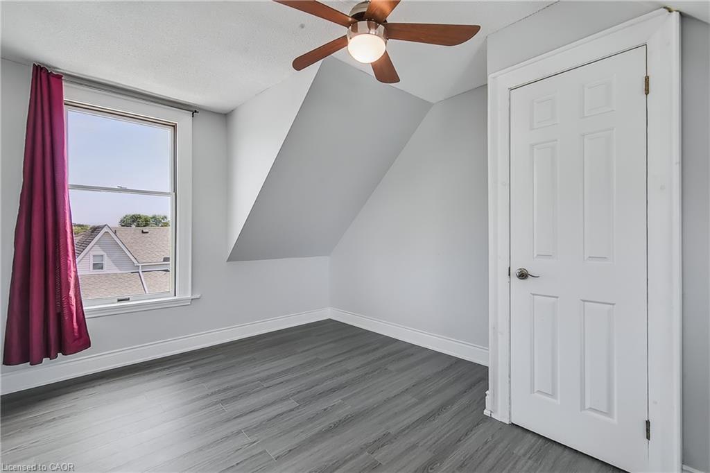 704 Roxborough Avenue, Hamilton, ON - Indoor Photo Showing Other Room