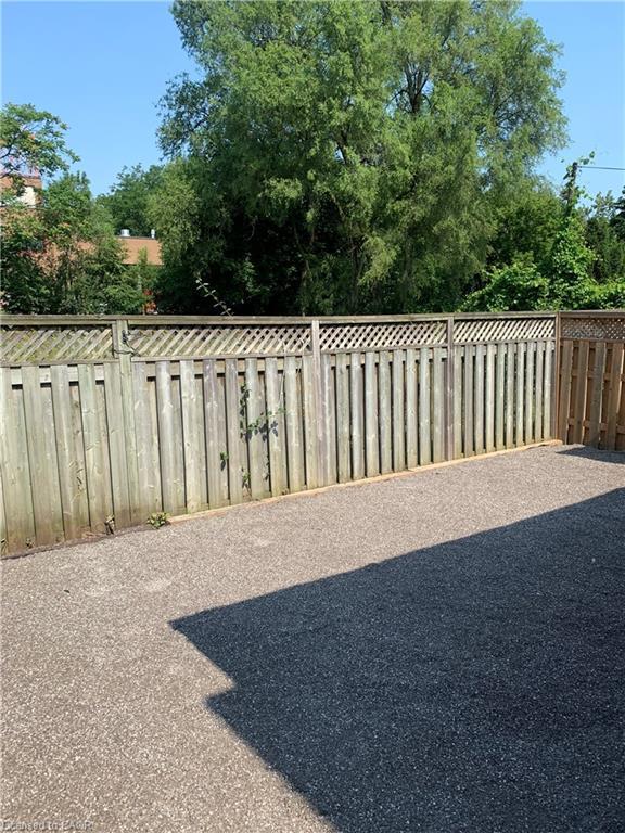 2-7 Chester Road, Hamilton, ON - Outdoor