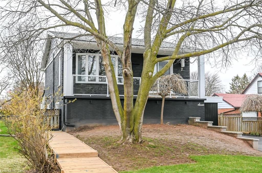 2-7 Chester Road, Hamilton, ON - Outdoor