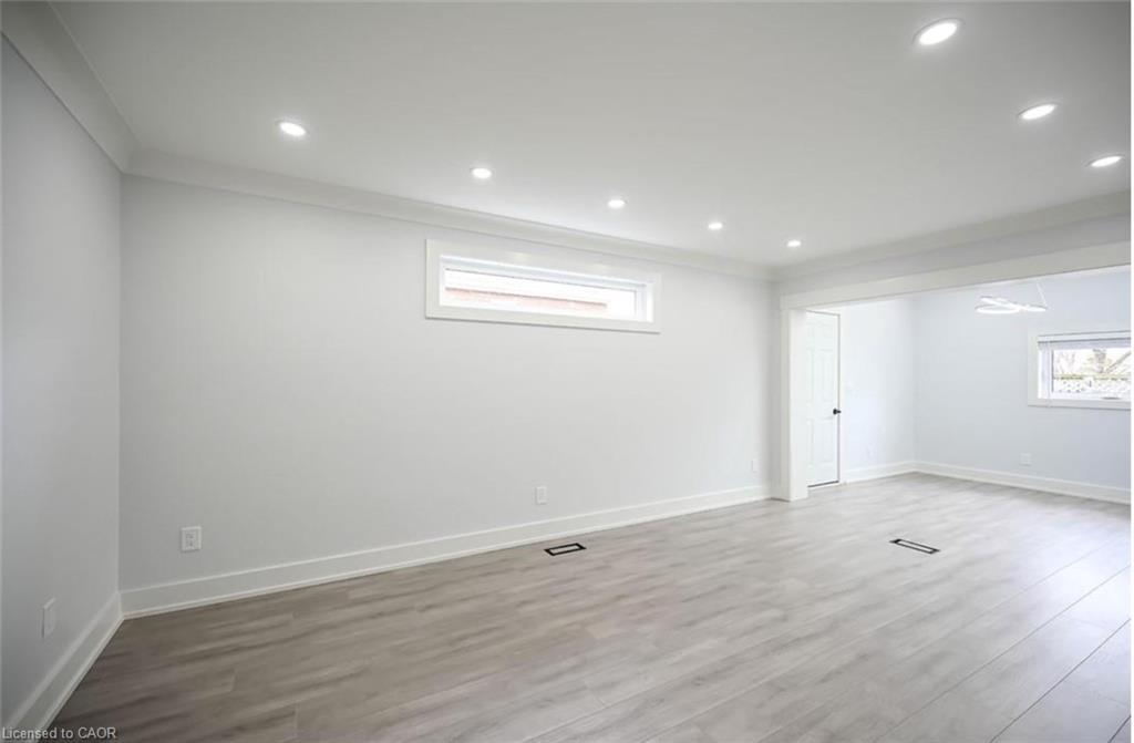 2-7 Chester Road, Hamilton, ON - Indoor