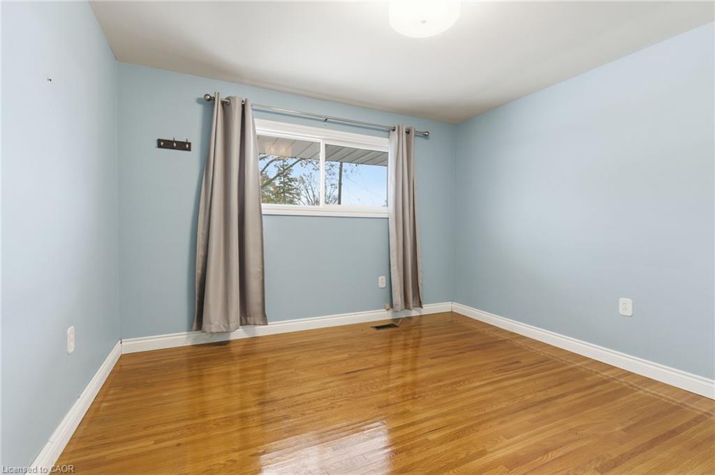 Upper-12 Cecilia Court, Hamilton, ON - Indoor Photo Showing Other Room