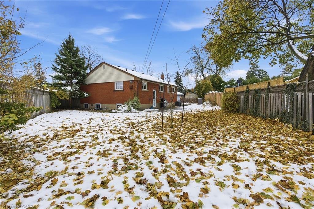 Upper-12 Cecilia Court, Hamilton, ON - Outdoor