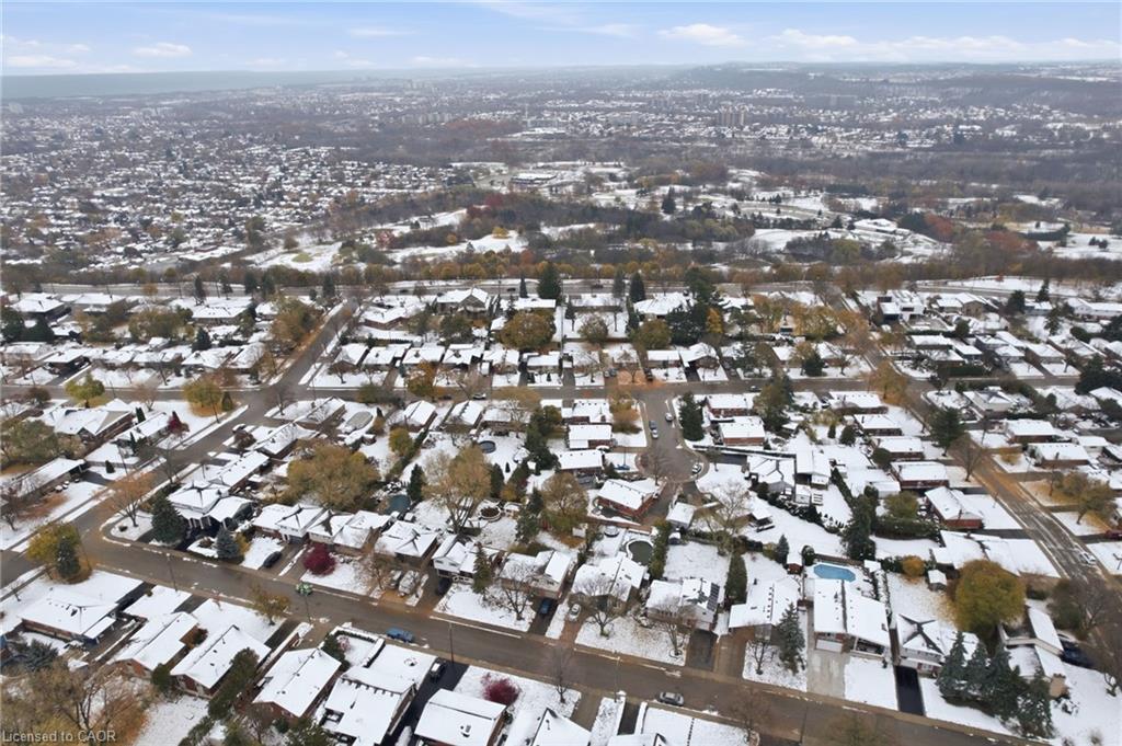Upper-12 Cecilia Court, Hamilton, ON - Outdoor With View