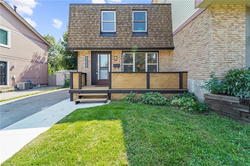 Main-2258 Manchester Drive, Burlington, ON - Outdoor