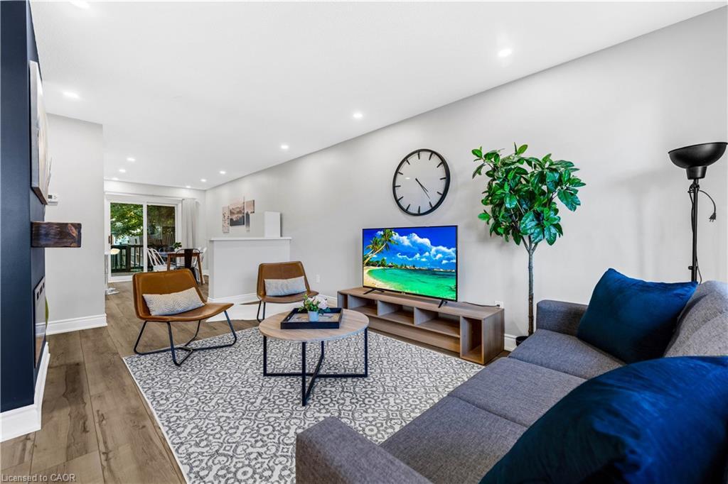 Main-2258 Manchester Drive, Burlington, ON - Indoor