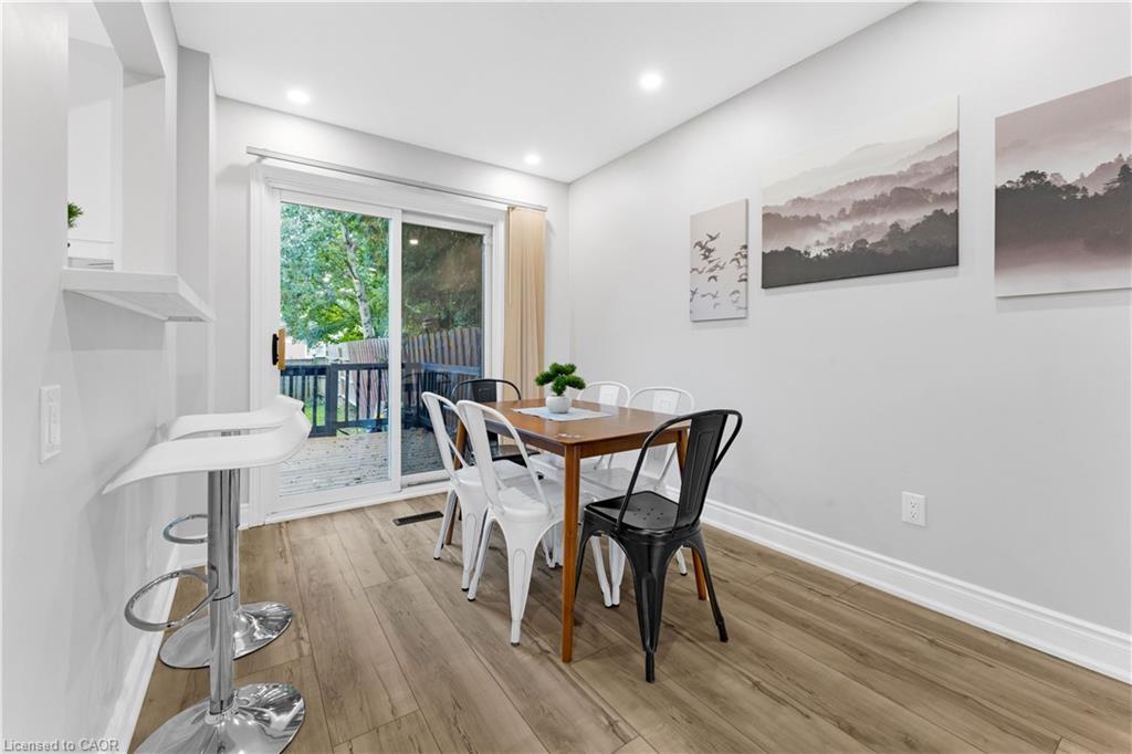 Main-2258 Manchester Drive, Burlington, ON - Indoor Photo Showing Dining Room