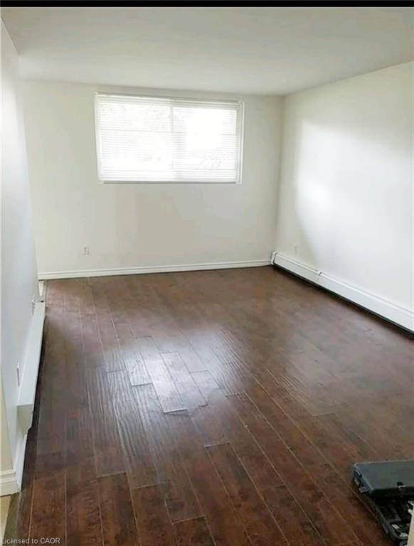 9-163 Chandler Drive, Kitchener, ON - Indoor Photo Showing Other Room