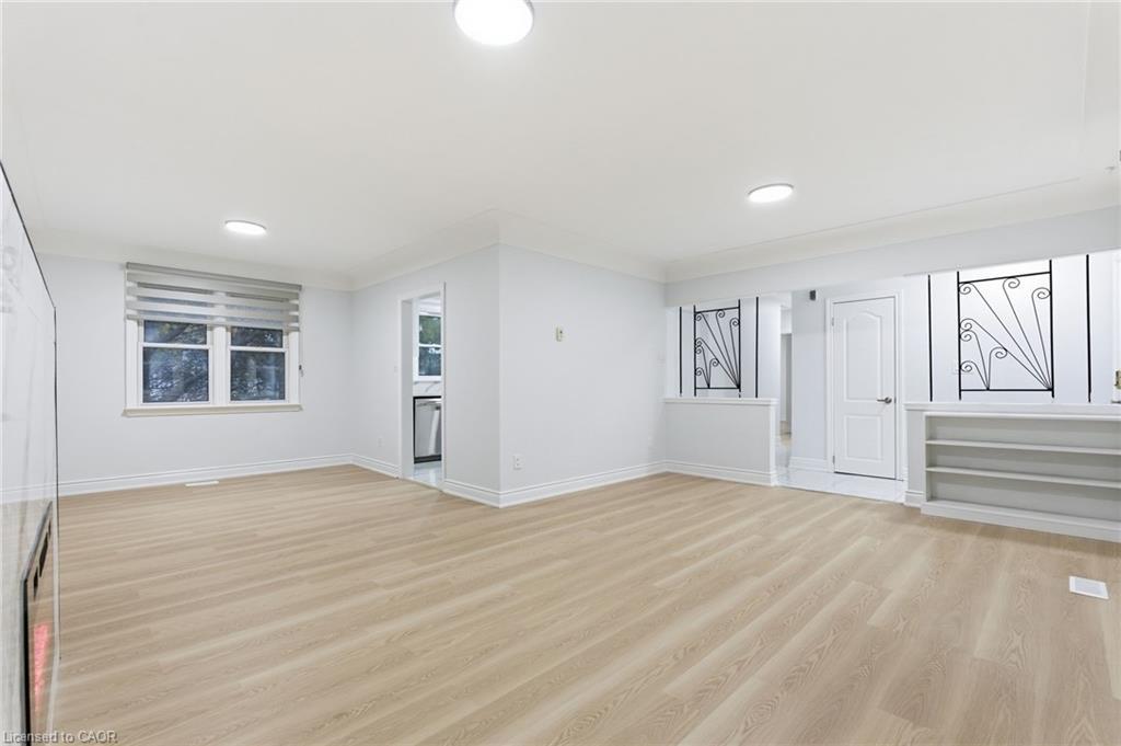 3 Algonquin Avenue, Dundas, ON - Indoor Photo Showing Other Room