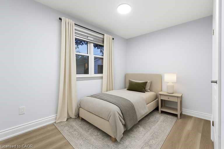 3 Algonquin Avenue, Dundas, ON - Indoor Photo Showing Bedroom