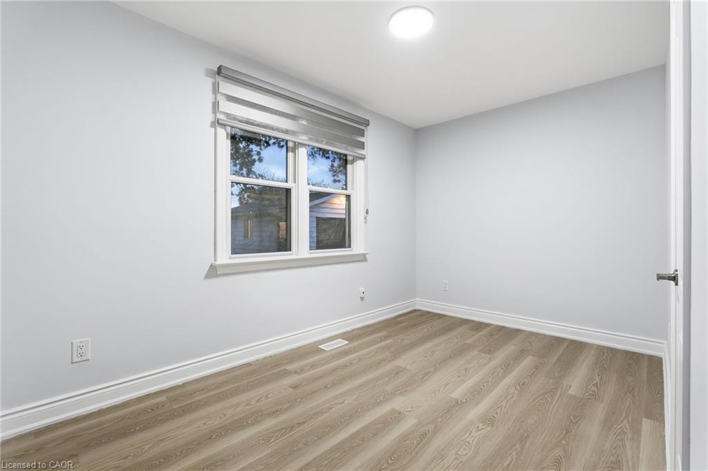 3 Algonquin Avenue, Dundas, ON - Indoor Photo Showing Other Room