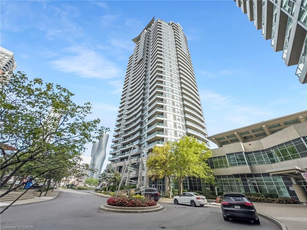 1005-1 Elm Drive W, Mississauga, ON - Outdoor With Balcony With Facade