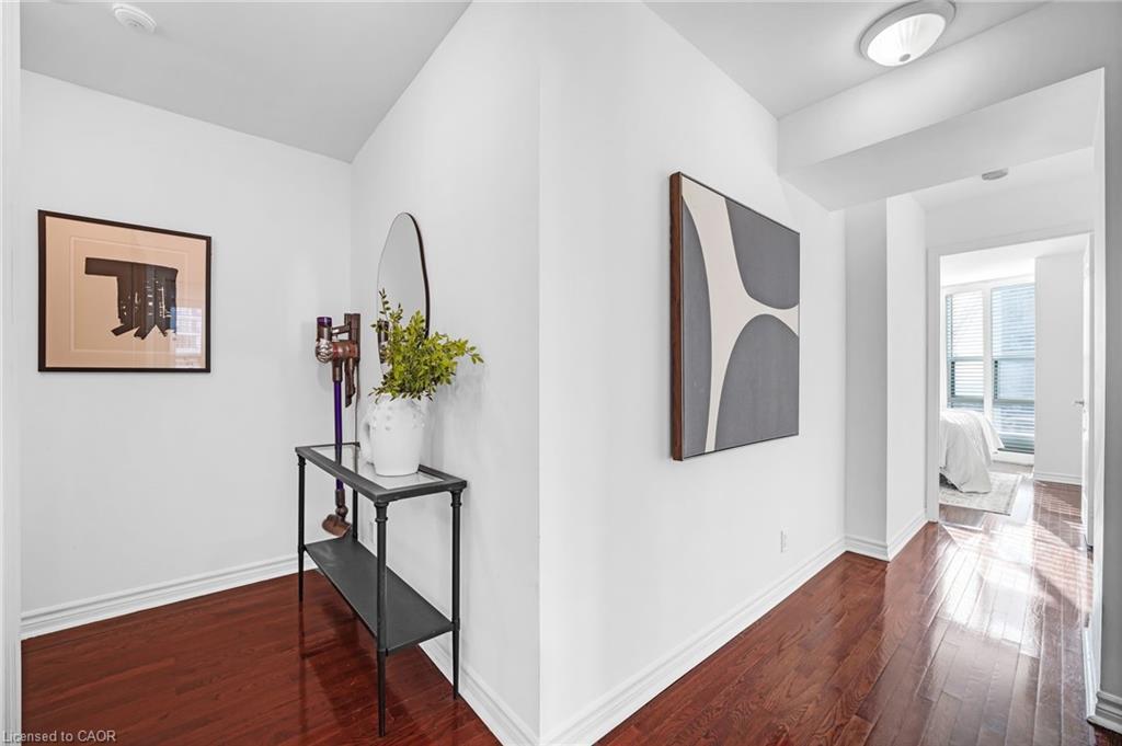 1005-1 Elm Drive W, Mississauga, ON - Indoor Photo Showing Other Room