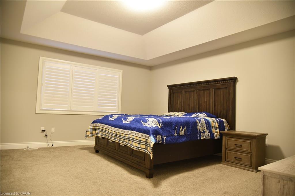 1930 Jim Hebb Way, London, ON - Indoor Photo Showing Bedroom