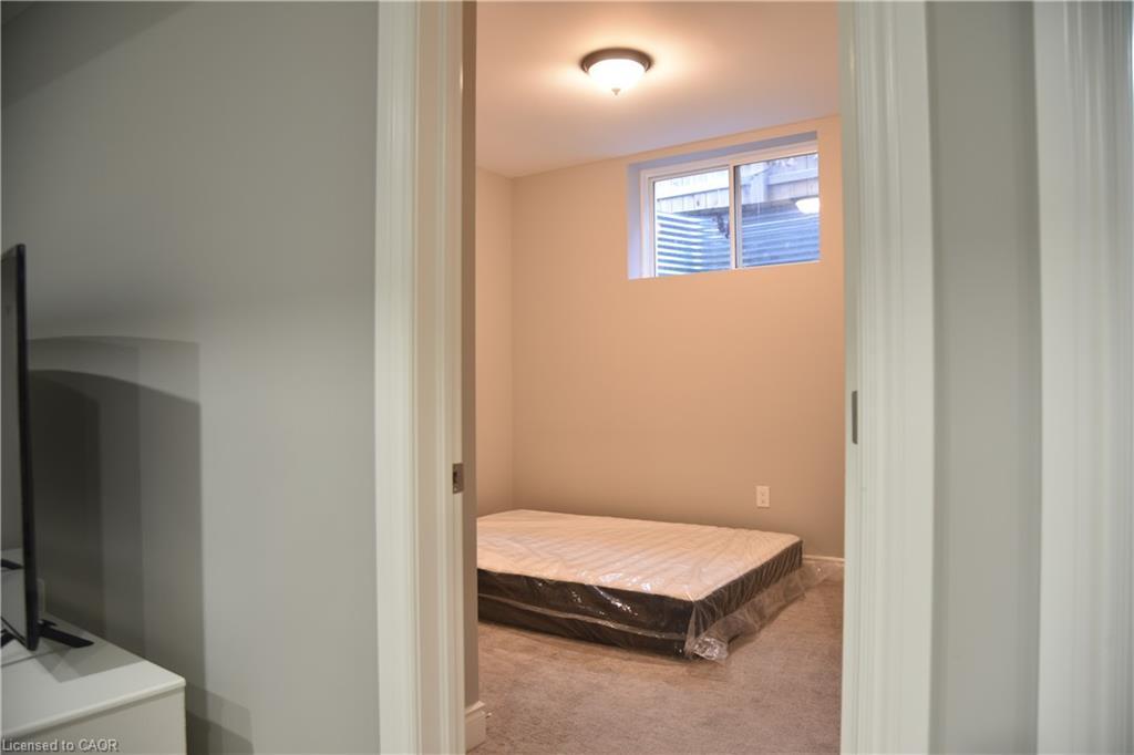 1930 Jim Hebb Way, London, ON - Indoor