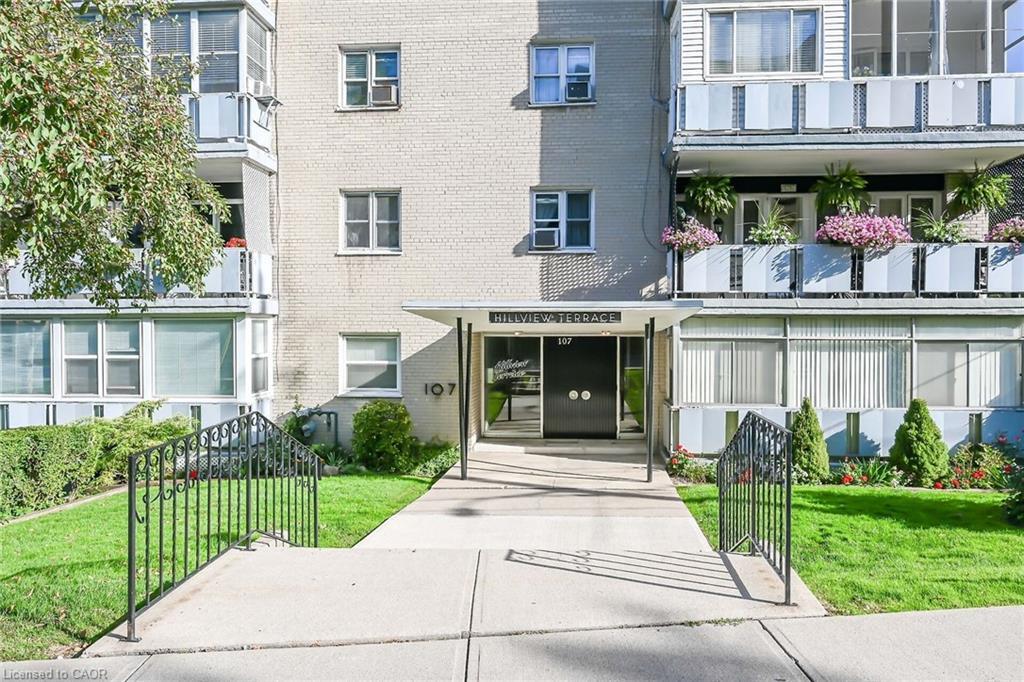 405-107 St Josephs Drive, Hamilton, ON - Outdoor