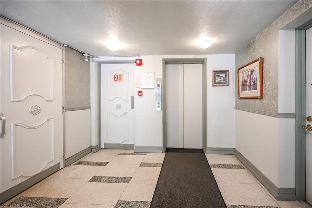405-107 St Josephs Drive, Hamilton, ON - Indoor Photo Showing Other Room