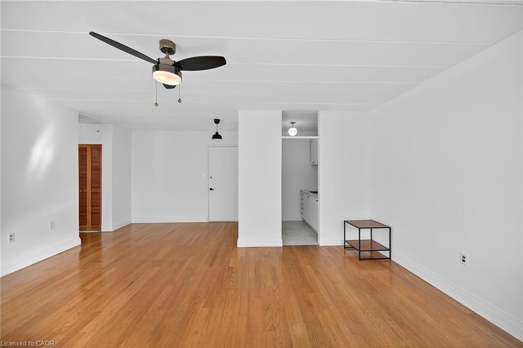 405-107 St Josephs Drive, Hamilton, ON - Indoor Photo Showing Other Room