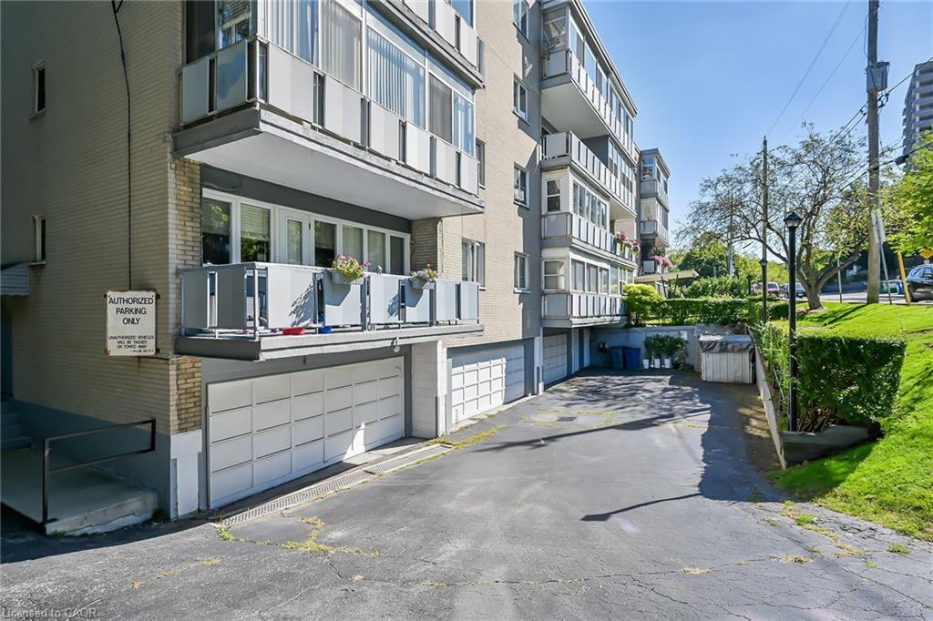 405-107 St Josephs Drive, Hamilton, ON - Outdoor