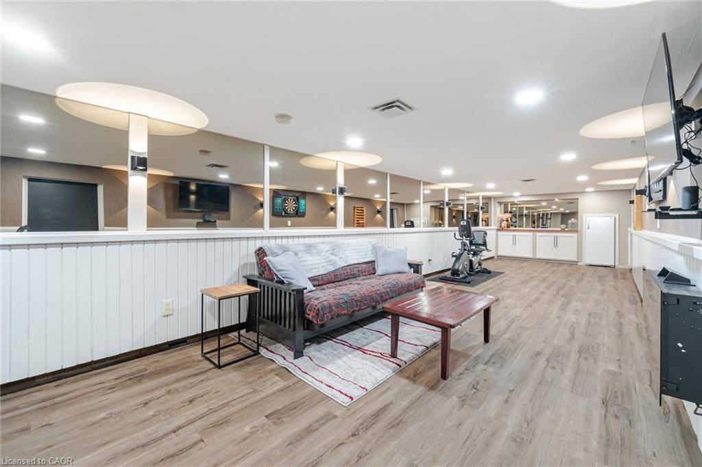 587 Hillcrest Road, Simcoe, ON - Indoor