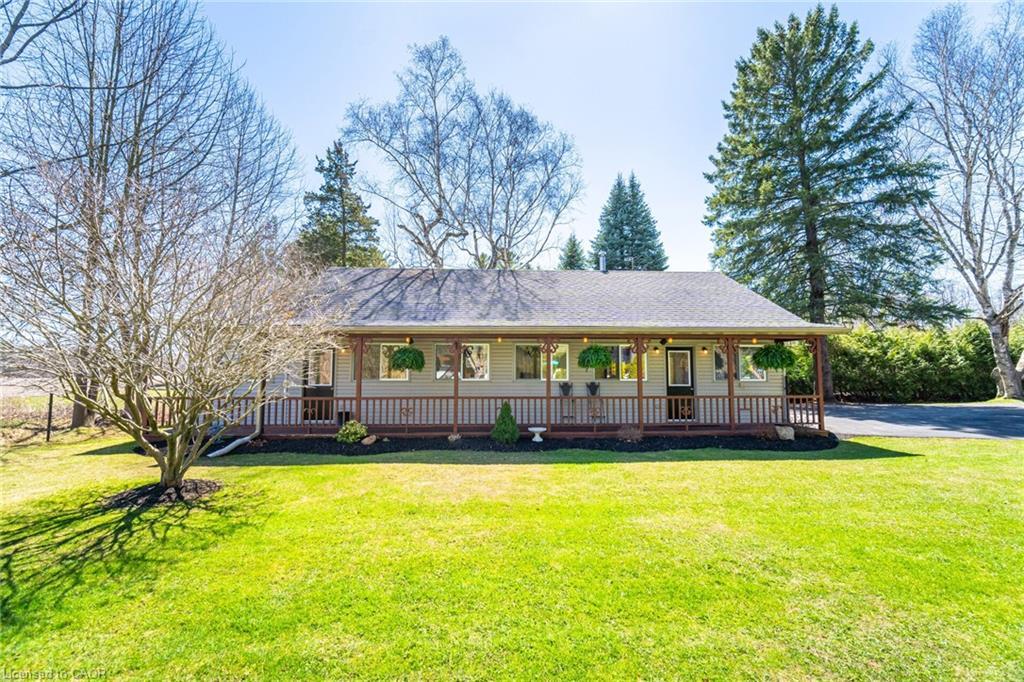 587 Hillcrest Road, Simcoe, ON - Outdoor With Deck Patio Veranda