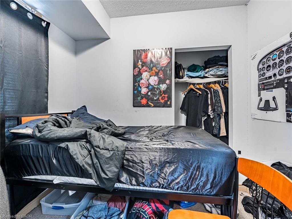 206-251 Lester Street, Waterloo, ON - Indoor Photo Showing Bedroom