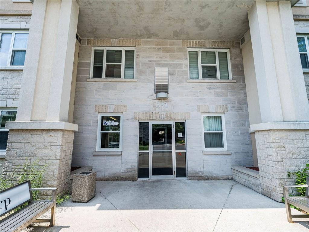 206-251 Lester Street, Waterloo, ON - Outdoor