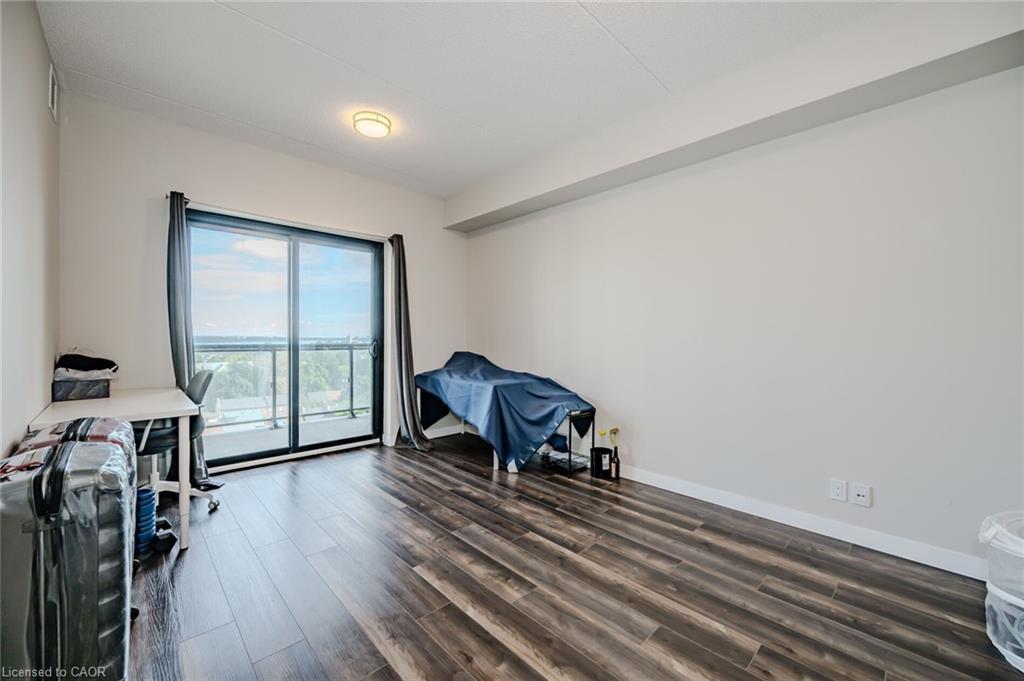 610-15 Queen Street S, Hamilton, ON - Indoor Photo Showing Other Room