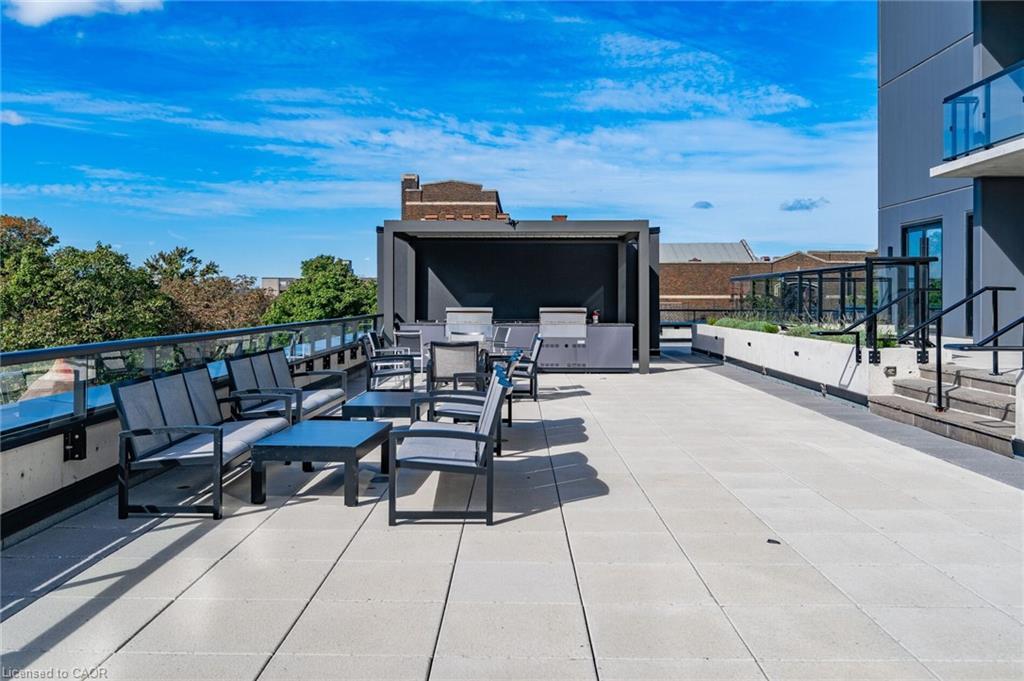 610-15 Queen Street S, Hamilton, ON - Outdoor