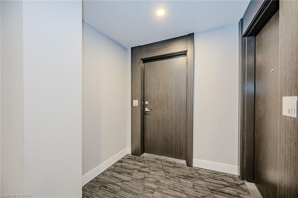 610-15 Queen Street S, Hamilton, ON - Indoor Photo Showing Other Room